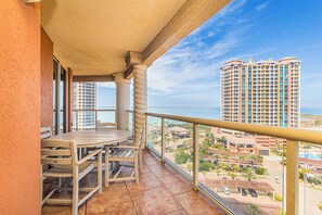 Outdoor dining - P1-1107 3B Gulf View @ Portofino - Heated Pools! (Pensacola Beach)