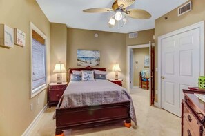 3 chambres, fer et planche à repasser, Wi-Fi gratuit, draps fournis