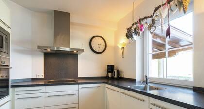 Luxurious Holiday Home With Terrace in Tyrol