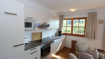 Apartment | Eigene Küche | Hochstuhl