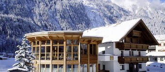 Sunlit Apartment near Ski Area in Längenfeld