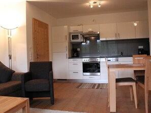 Apartment | Eigene Küche | Hochstuhl