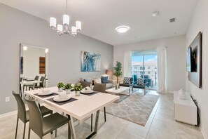 Interior - 2 Bedrooms / 2 Bathrooms / Storey Lake (3120-403 PC) (Kissimmee)