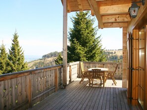 Balcony - Wooden Chalet in Koralpe Amid the Forest (Frantschach-Sankt Gertraud)