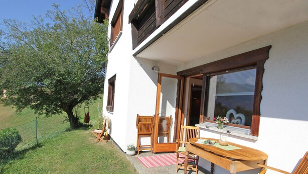 Apartment | Balcony - Luxurious Apartment in Bartholomäberg With Terrace (Bartholomaeberg)