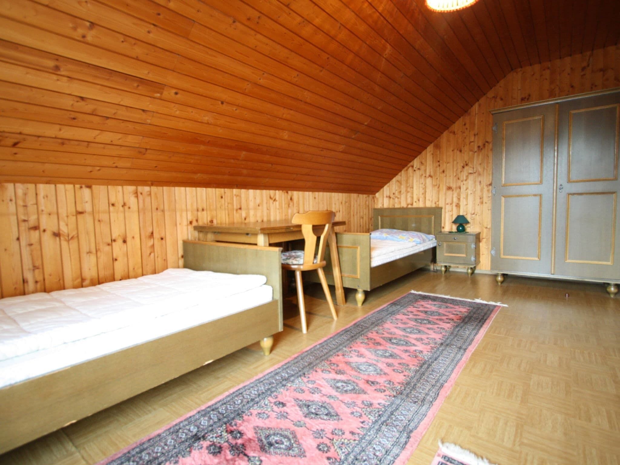 House | 3 bedrooms, individually furnished, bed sheets