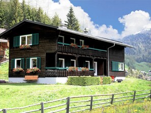 Chalet | Exterior - Premium Chalet in Innerkrems With Sauna (Krems in Kaernten)