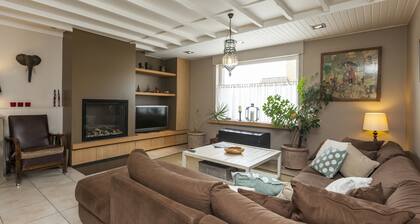 Vintage Villa in Knokke-Heist near Beach