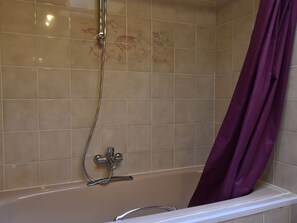 House | Bathroom