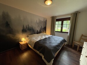 House | 5 bedrooms, individually furnished, iron/ironing board - Ardennes Villa With Riverside Garden and Views (Sankt-Vith)