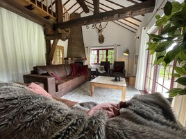 House | Living room | DVD player