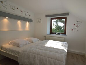 Huis | 6 slaapkamers, individueel gemeubileerd, beddengoed