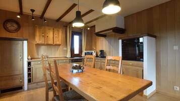 Chalet | Private kitchen | High chair