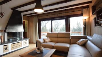 Chalet | Living area