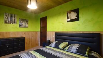 Chalet | 2 bedrooms, individually furnished