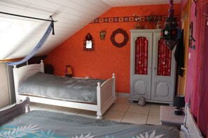 Individually furnished, bed sheets