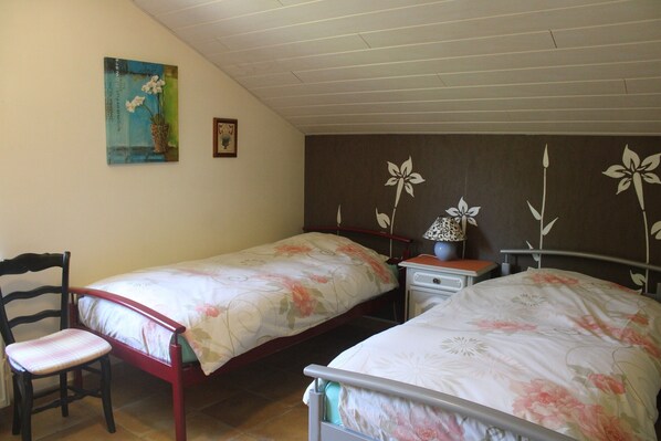 Ferienhaus | 3 Schlafzimmer, individuell eingerichtet, BettwÀsche