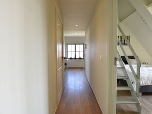7 Schlafzimmer, individuell eingerichtet, Bettwäsche