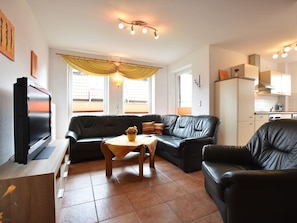 Living room - Modern Apartment in Ostseebad Boltenhagen With Parking (Boltenhagen)