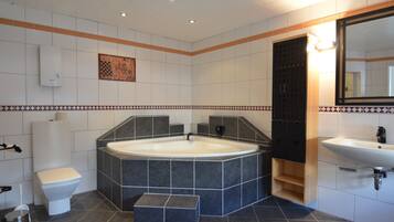 House | Bilik Mandi