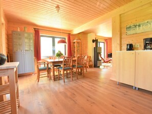 Dining - Delightful Holiday Home in Rerik near Sea (Rerik)