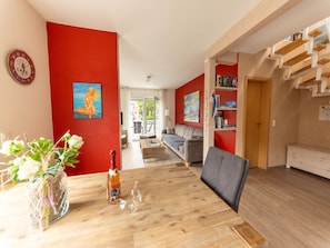 Dining - Modernes Ferienhaus mit Sauna in Wiek am Meer (Wiek)