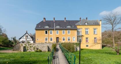 Spacious Apartment in Leopoldshöhe near Teutoburg Forest