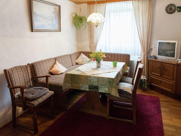 Holiday Home In Sellerich With Forest - Prüm