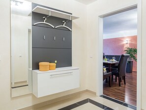 Apartment | Reception - Apartment in Markdorf Near Town Center (Markdorf)