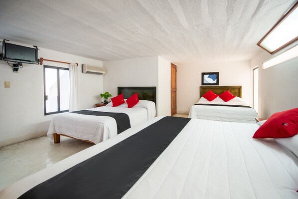 標準客房, 多張床 | 熨斗/熨衫板、免費 Wi-Fi、床單