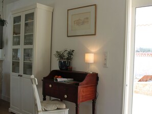 Villa | Living room - Villa in Languedoc With Pool Near Historic Cities (Rousson)