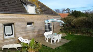 Cottage | Outdoor dining