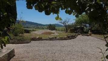 Villa | Garden
