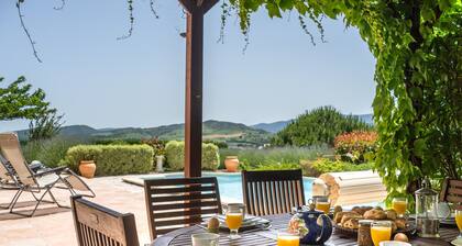 Villa in Limoux With Private Pool & Mountain Views