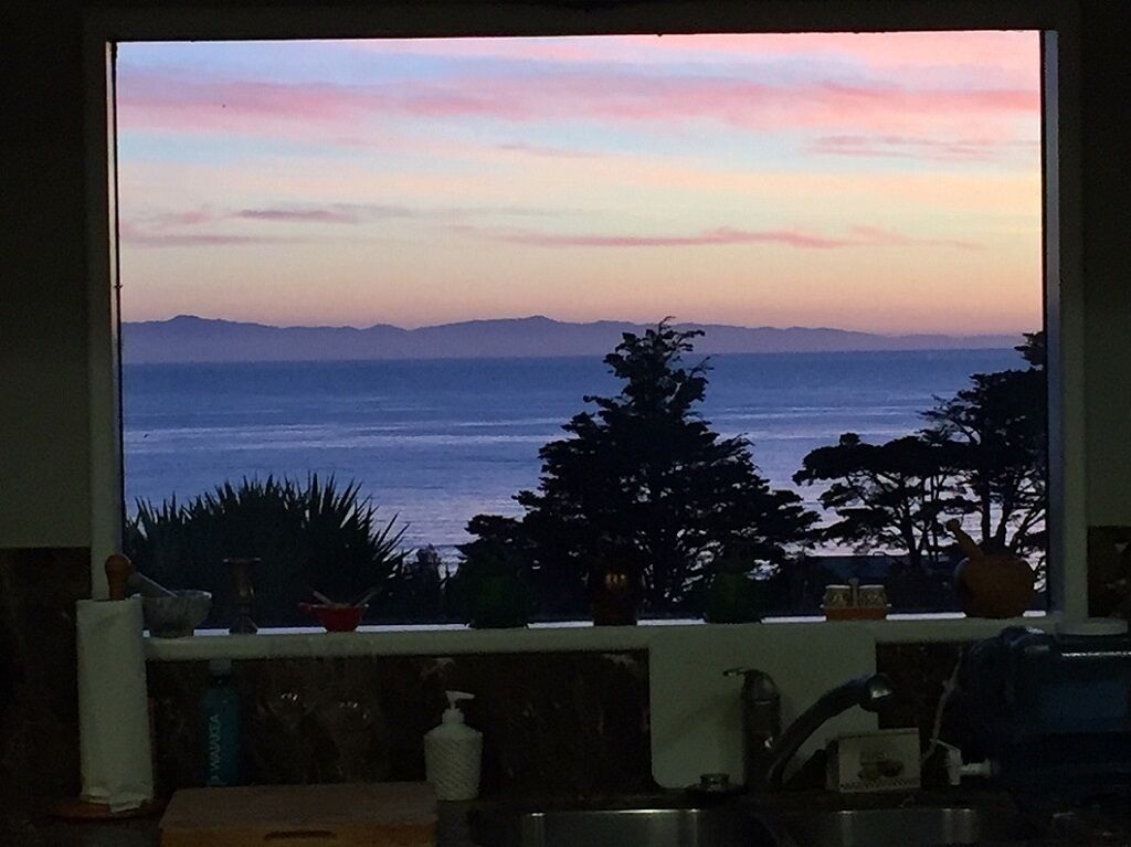 Nr Santa Barbara, Avble mid-Sept until early Nov 2024-Ocean View & Walk to Beach