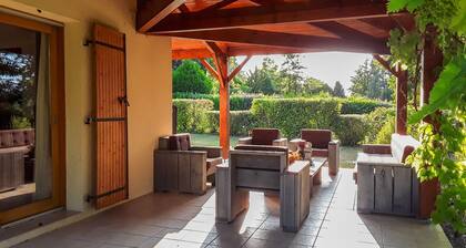 Alluring Villa in Écuras With Fenced Garden