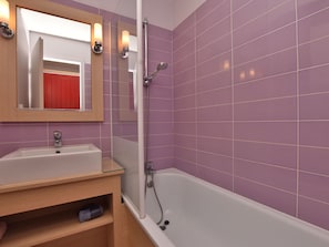 Bathroom - Lovely Apartment With Swimming Pool, Private Terrace,parking (Moliets-et-Maa)
