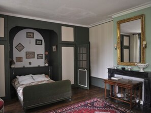 House | Room amenity