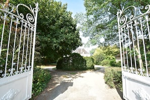 House | Garden