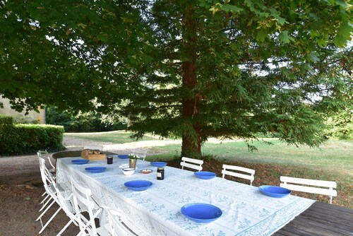 House in Burgundy With Private Pool