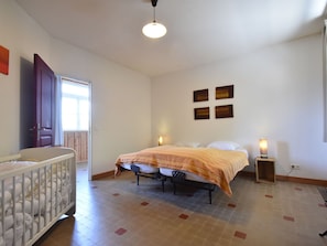 House | Room amenity - Holiday Home in Luzy With Fenced Garden (Cuzy)