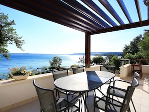 Villa | Exterior