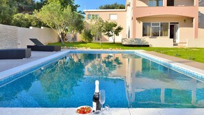 Unclassified image, 2 of 33, button - Lovely Villa in Vir With Swimming Pool (Vir)