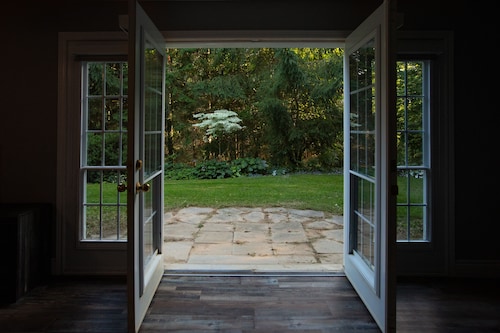 Niagara Wine Routes Fifth street