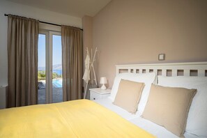 3 عدّة غرف نوم ومكواة/لوح كي وواي فاي وملاءات أسرّة