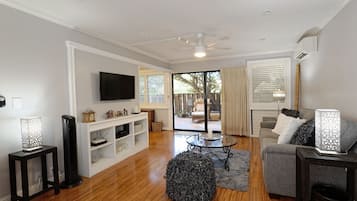 Condo, 1 Queen Bed with Sofa bed, Kitchen | View from room