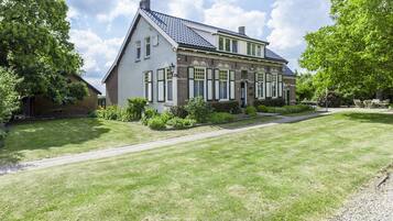 House | Exterior