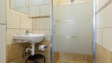 House | Bathroom