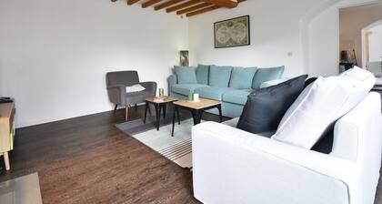 Beautiful Gite With Garden at 700 Metres From the Beach, 10 Minutes From Bayeux