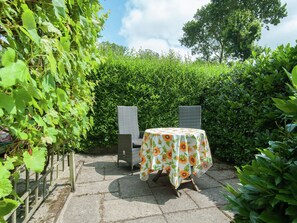 Balcony - Cozy Cottage in Schoorl near Forest (Schoorl)